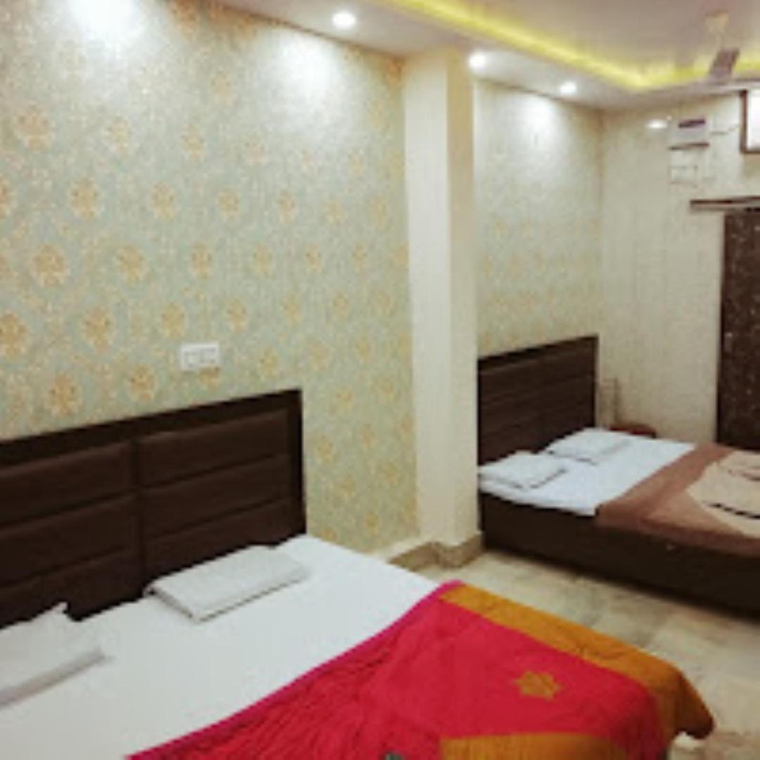 Abhiraj Guest House 마투라 외부 사진