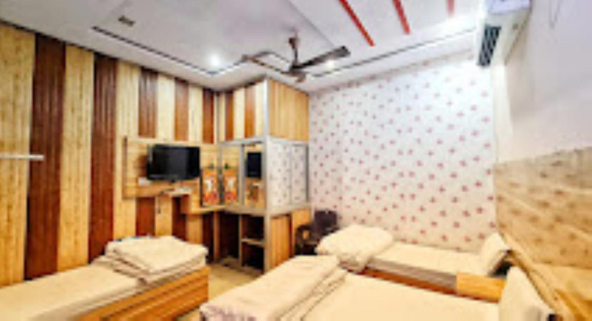 Abhiraj Guest House 마투라 외부 사진
