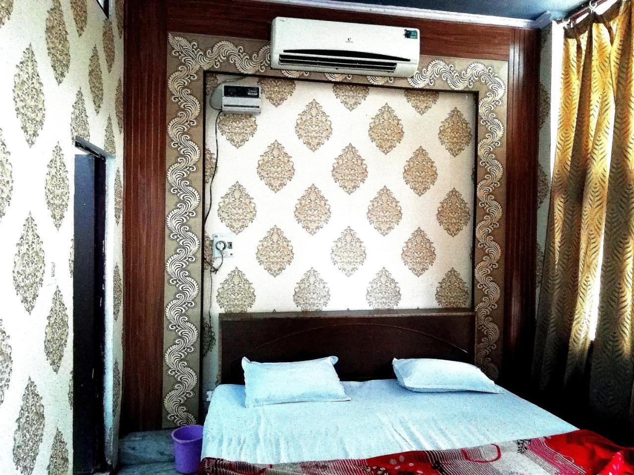 Abhiraj Guest House 마투라 외부 사진